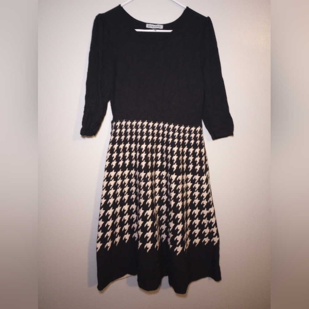 Danny And Nicole Dress Size Large